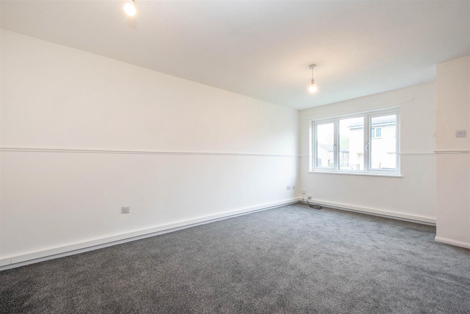 2 bed property in New Rough Hey, Preston